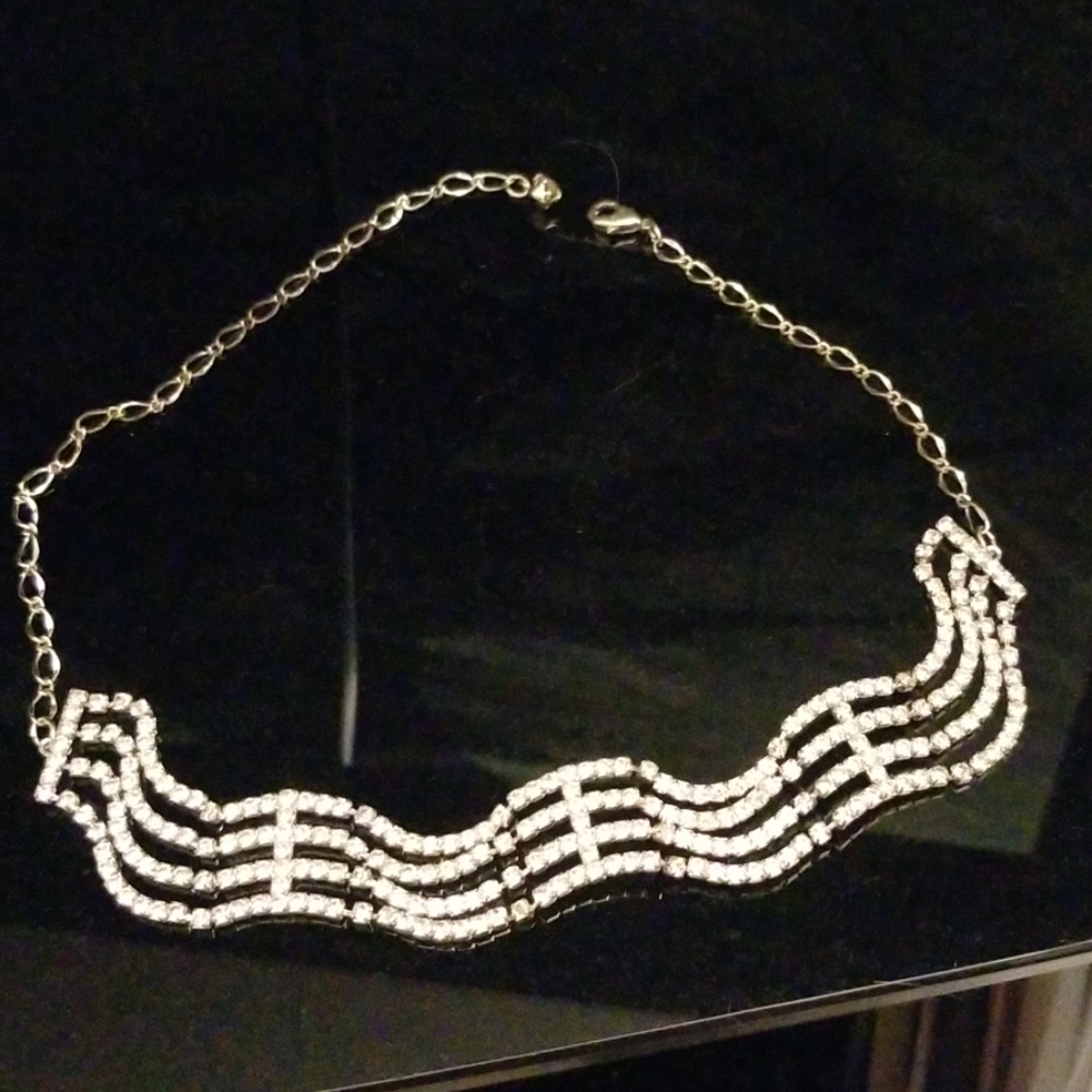 Diamond choker